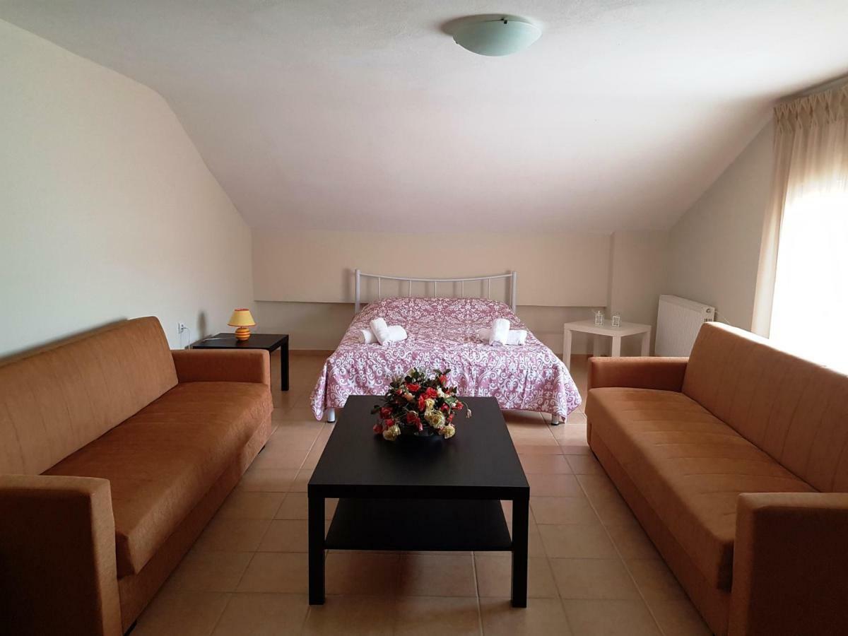 Angel Luxury Apartments Keramoti  Ngoại thất bức ảnh